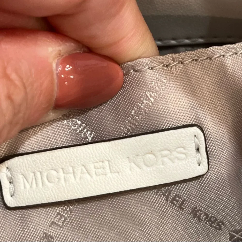 MICHAEL KORS Suri Small Quilted Vegan Leather Crossbody Bag in Optic White
